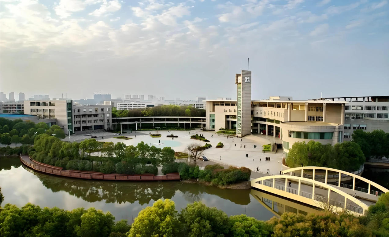 湖北经济学院-学校全景图